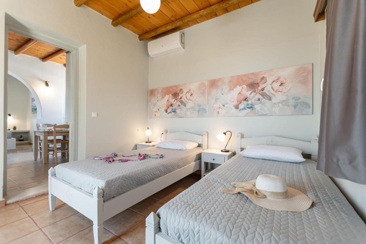 Michalios Luxury Apartments Koufonisia Екстериор снимка
